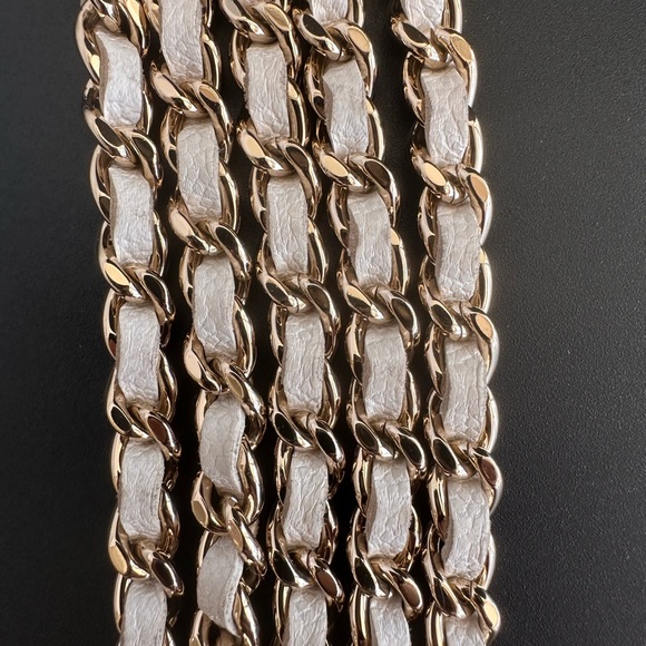 Chanel Caviar Quilted Wallet On Chain WOC White - Picture 12 of 16